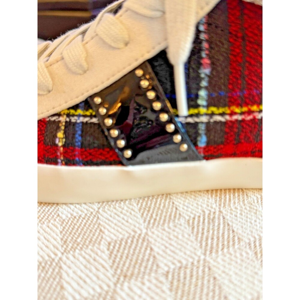 NEW Nine West Plaid Sherpa Trim Lace-Up Sneakers Women’s 8.5 Red Black Tartan - Picture 7 of 13